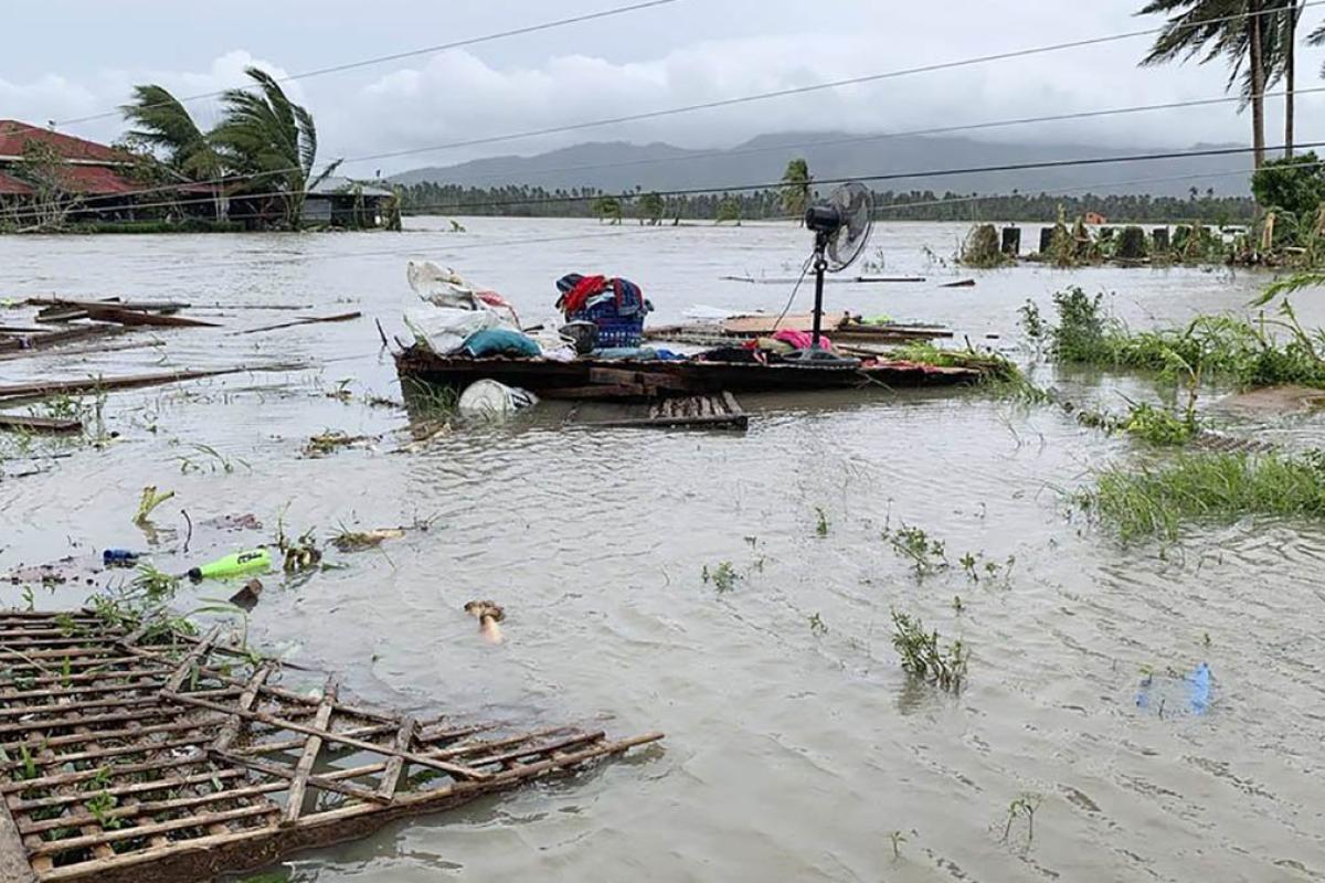 Во Вьетнаме из-за тайфуна "Молаве" эвакуируют более миллиона человек