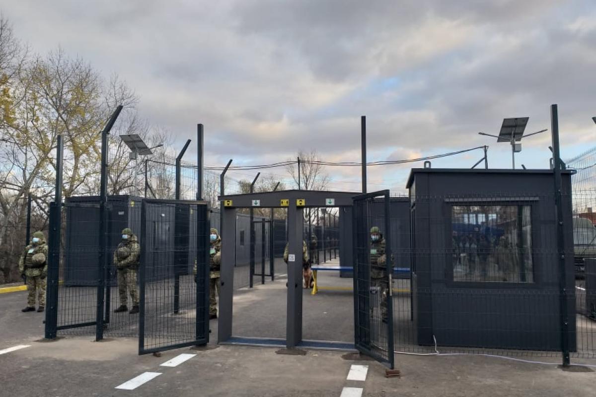 На Донбасі відновлюють роботу всі КПВВ через лінію розмежування На Донбасі відновлюють роботу всі КПВВ через лінію розмежування