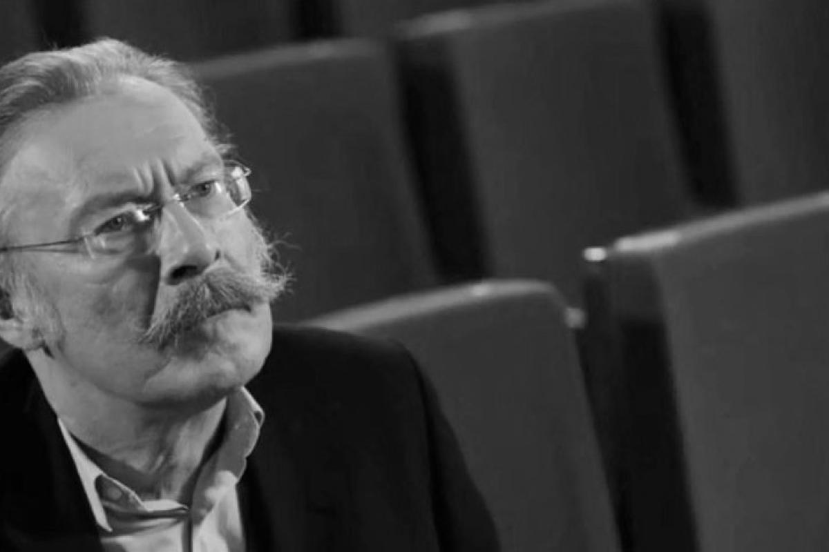 Российский актер Александр Самойлов умер от COVID-19 Российский актер Александр Самойлов умер от COVID-19
