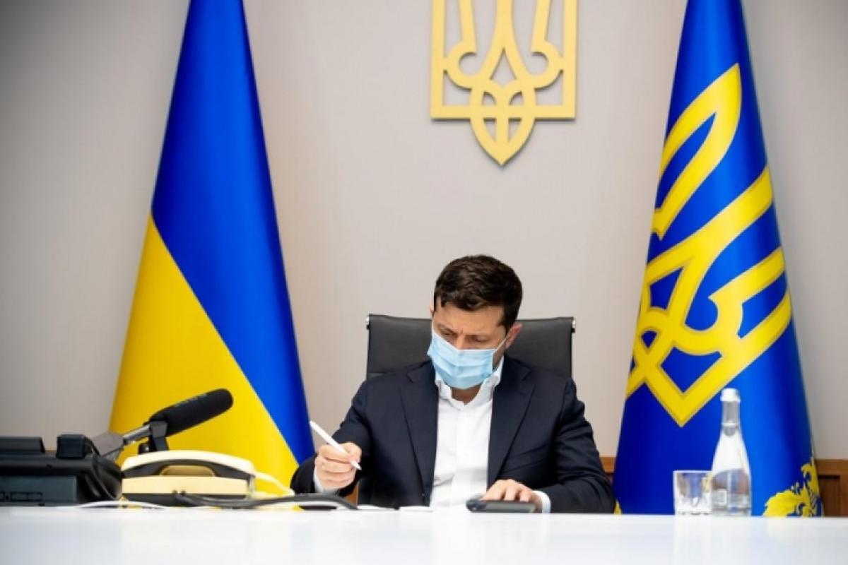 Зеленський підписав закон, який відновлює діяльність НАЗК