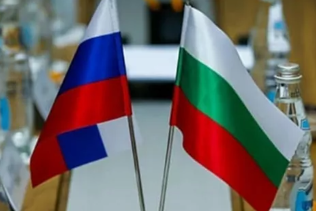 Болгарія висилає російського військового аташе за шпигунство: МЗС РФ обіцяє вжити відповідних заходів Болгарія висилає російського військового аташе за шпигунство: МЗС РФ обіцяє вжити відповідних заходів