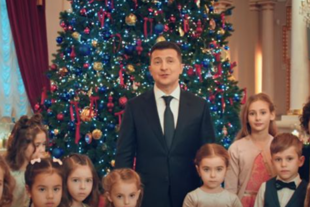 Привітання президента України Володимира Зеленського з Новим 2021 роком: відео Привітання президента України Володимира Зеленського з Новим 2021 роком: відео