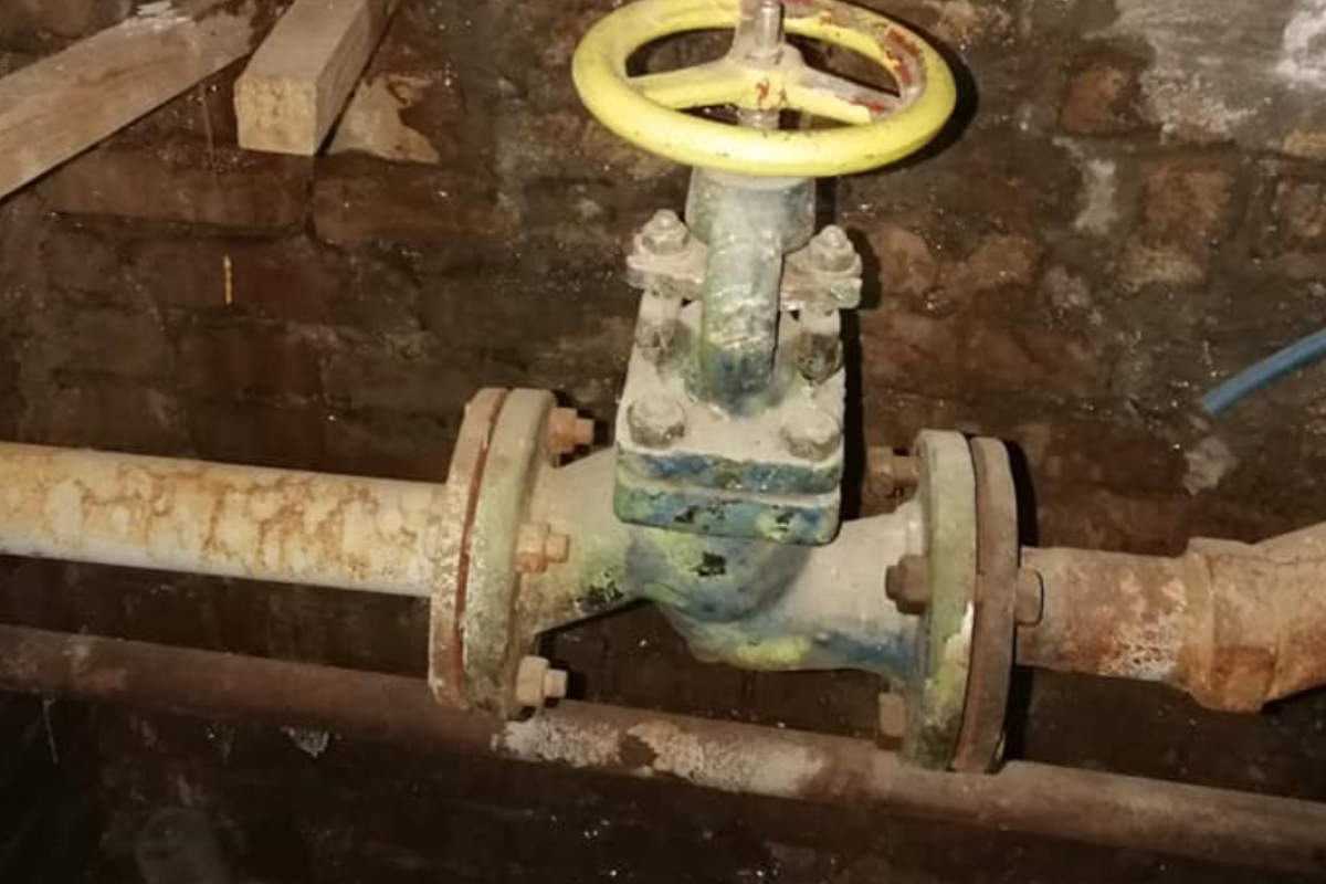 "Покращення": Жителі Сєвєродонецька у соцмережах обговорюють роботу комунальників і не можуть знайти "крайніх" "Покращення": Жителі Сєвєродонецька у соцмережах обговорюють роботу комунальників і не можуть знайти "крайніх"