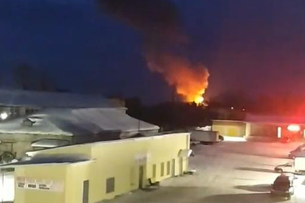 В России прогремел взрыв на пороховом заводе, на котором производят снаряды для РСЗО "Град" и "Смерч" В России прогремел взрыв на пороховом заводе, на котором производят снаряды для РСЗО "Град" и "Смерч"