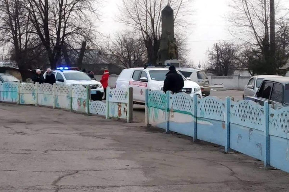 "Мінування" школи та осквернення пам'ятника: До чого можуть привести "забави" підлітків з Лисичанська? "Мінування" школи та осквернення пам'ятника: До чого можуть привести "забави" підлітків з Лисичанська?