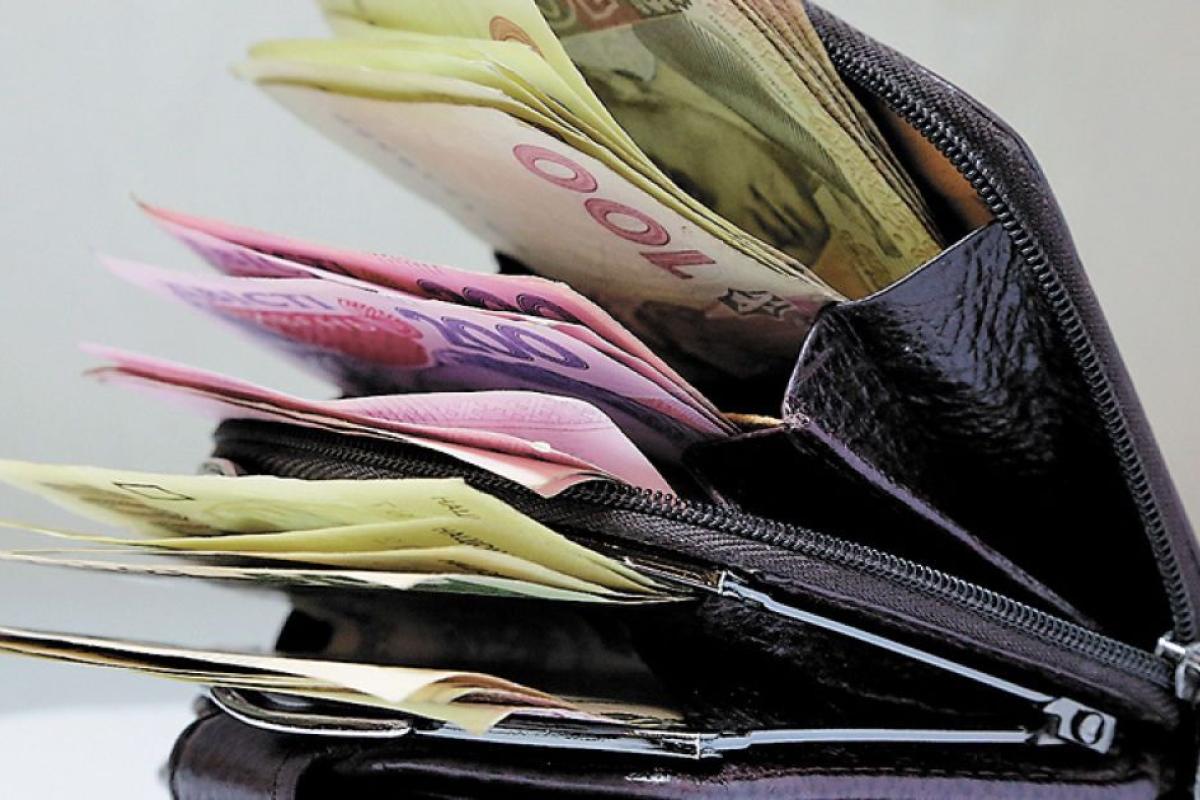 В Україні прожитковий мінімум наблизять до реальної величини: графік зростання виплат В Україні прожитковий мінімум наблизять до реальної величини: графік зростання виплат