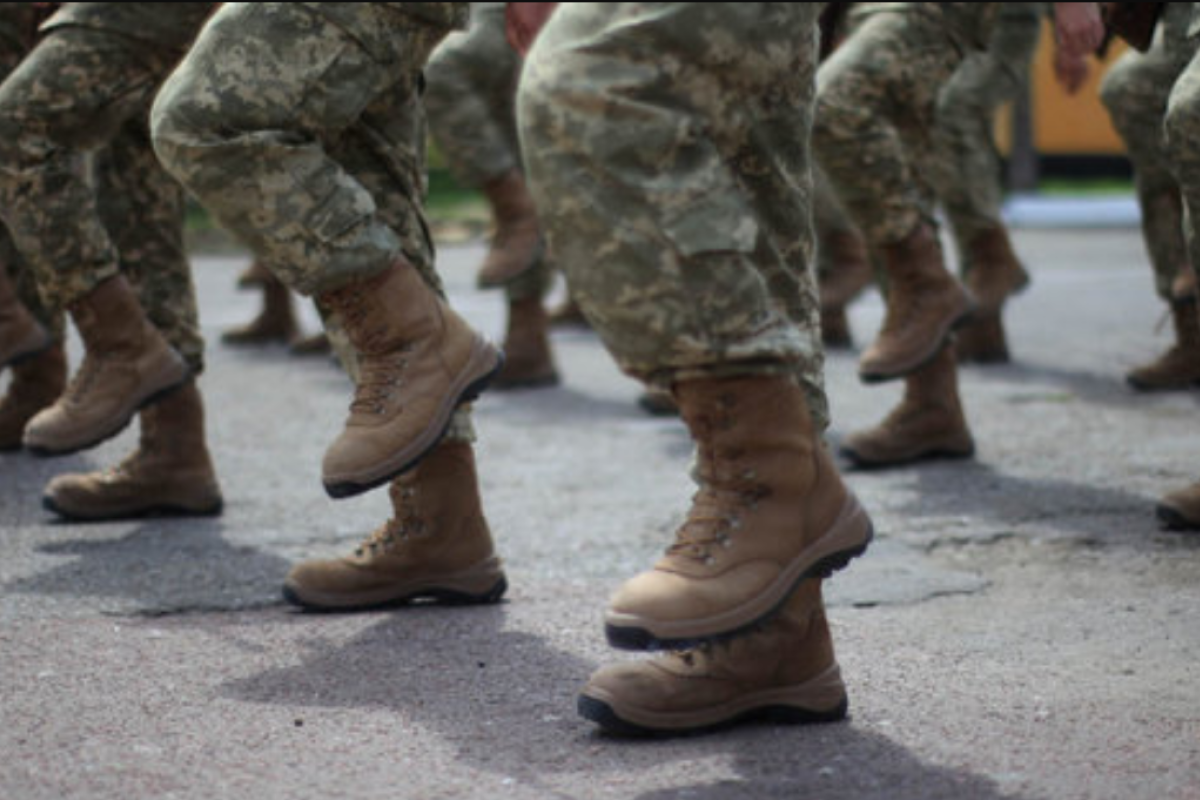 Весенний призыв: кому приказано явиться в военкомат, информация для жителей Лисичанска, Новодружеска и Приволья