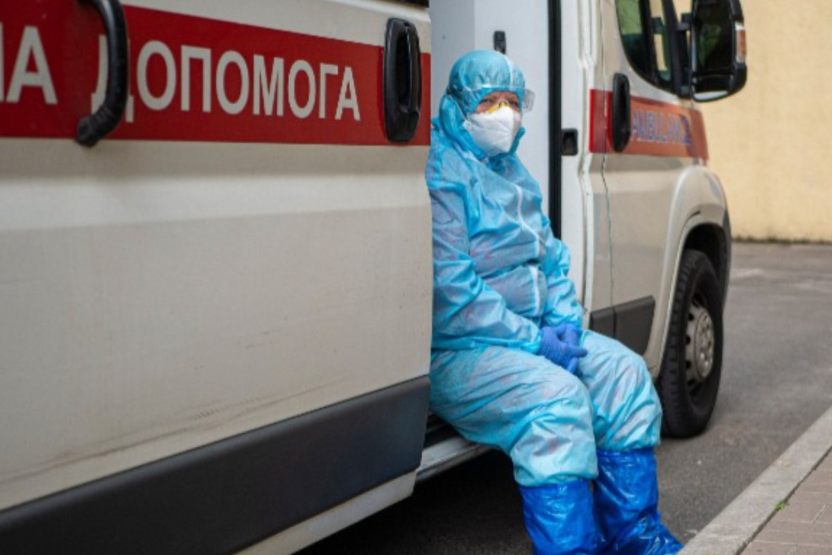 Різкий сплеск захворюваності: В Україні за добу зафіксовано понад 18 тисяч нових випадків COVID-19 Різкий сплеск захворюваності: В Україні за добу зафіксовано понад 18 тисяч нових випадків COVID-19
