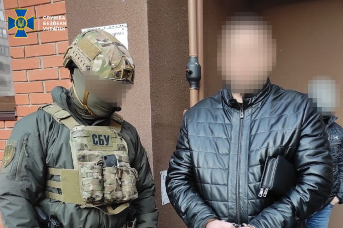 СБУ задержала главаря террористов "ЛНР", причастного к подрыву моста на Луганщине СБУ задержала главаря террористов "ЛНР", причастного к подрыву моста на Луганщине