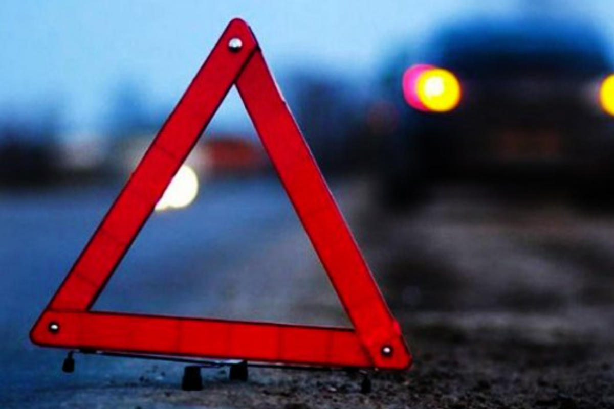 У Сєвєродонецьку під колеса автомобіля Dacia Logan потрапила 7-річна дівчинка з Лисичанська У Сєвєродонецьку під колеса автомобіля Dacia Logan потрапила 7-річна дівчинка з Лисичанська