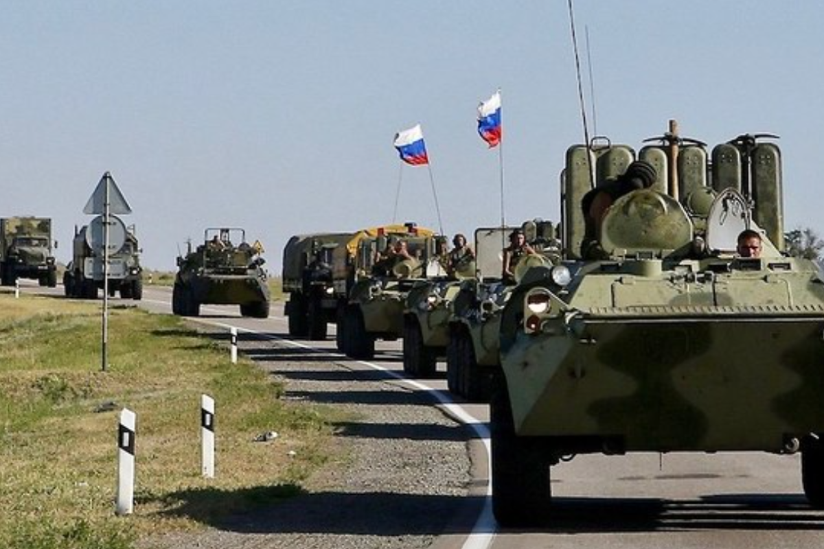 Россия до сих пор не начала отводить войска от восточных границ Украины Россия до сих пор не начала отводить войска от восточных границ Украины
