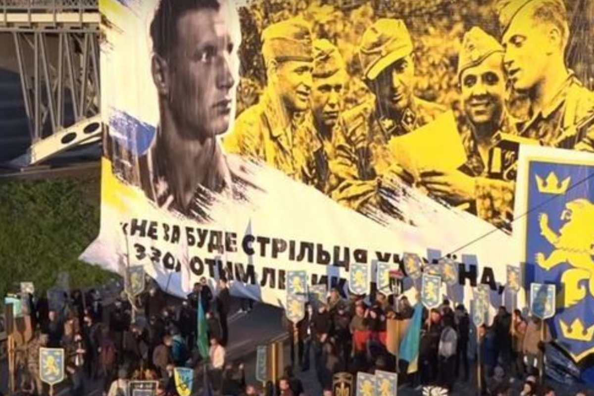 У Києві пройшов марш на честь створення дивізії "Галичина" У Києві пройшов марш на честь створення дивізії "Галичина"