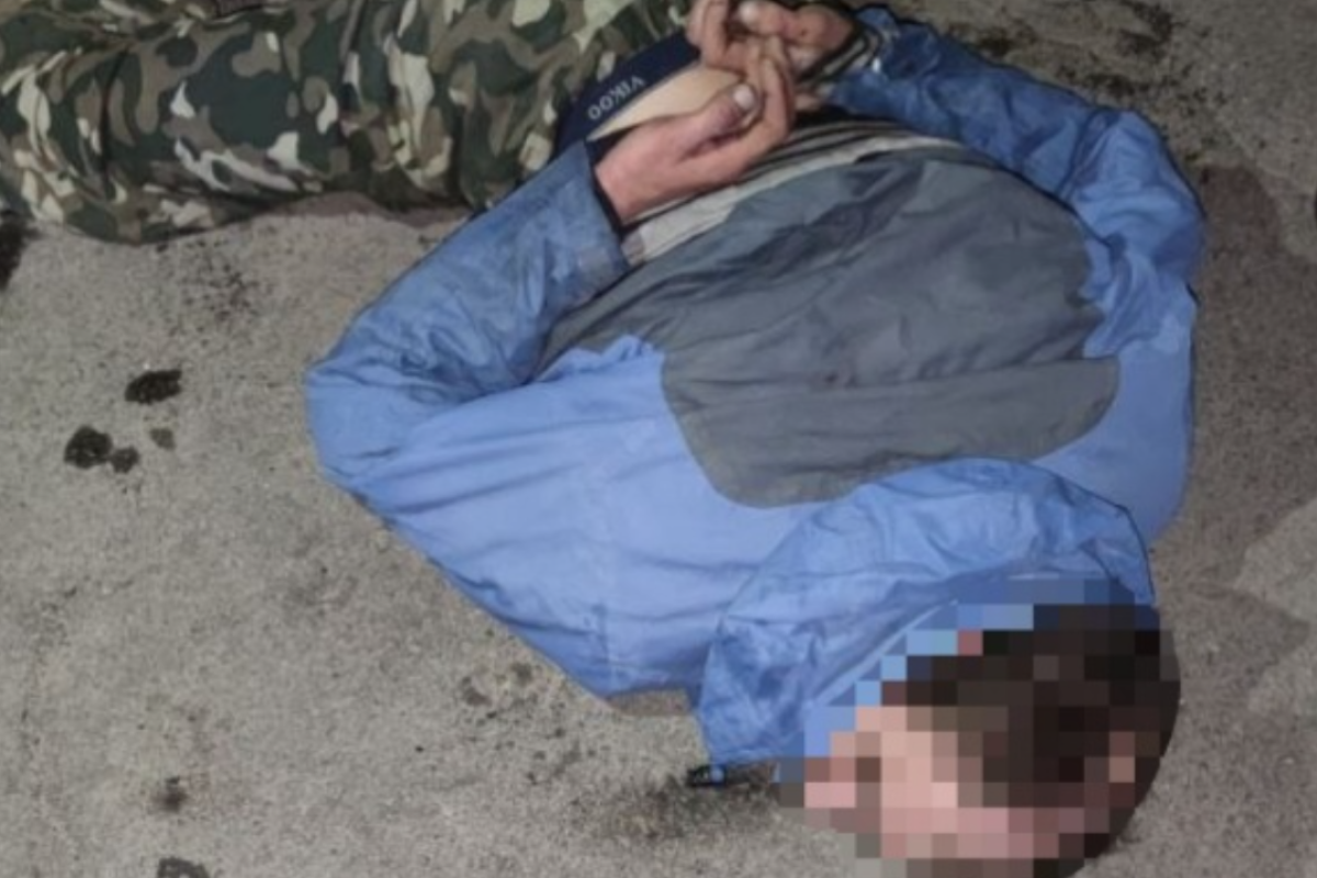 "Не догнався!": У Сєвєродонецьку вночі чоловік розворотив вуличний холодильник з алкоголем "Не догнався!": У Сєвєродонецьку вночі чоловік розворотив вуличний холодильник з алкоголем