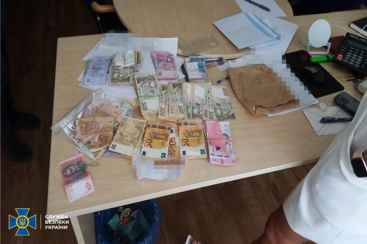 СБУ разоблачила масштабную схему вымогательства денег по несуществующим кредитам СБУ разоблачила масштабную схему вымогательства денег по несуществующим кредитам