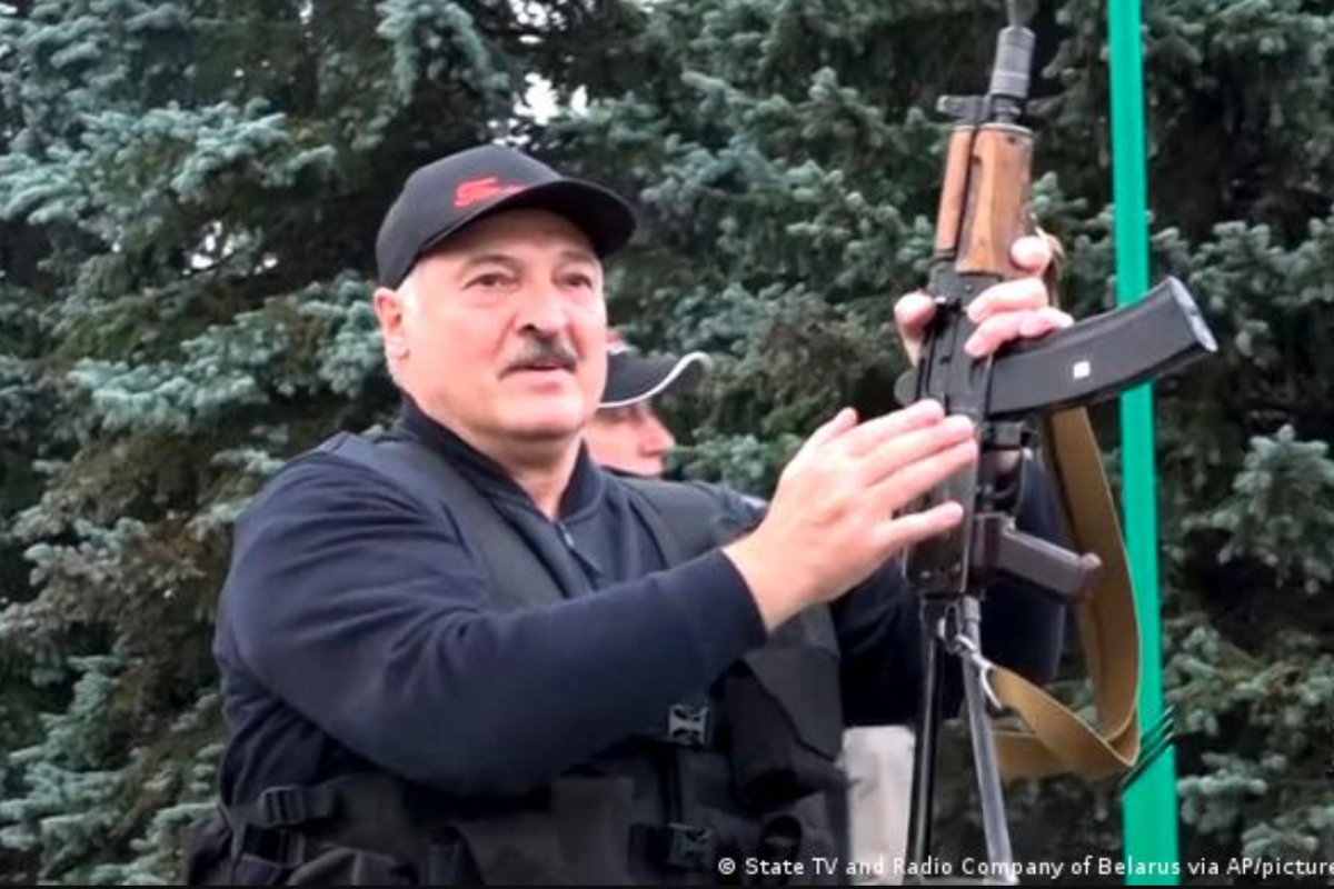 Лукашенко заявив про завершення "антитерористичної операції" та претензіях до керівництва Німеччини Лукашенко заявив про завершення "антитерористичної операції" та претензіях до керівництва Німеччини