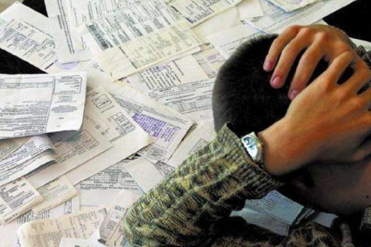 В Украине отменен "карантинный" запрет на отключение потребителей за долги по "коммуналке"