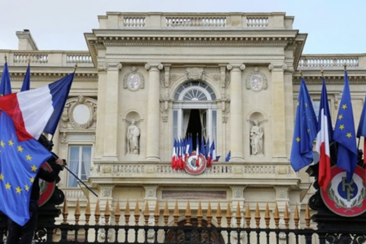 Франция отзывает для консультаций послов из США и Австралии в связи с созданием альянса AUKUS Франция отзывает для консультаций послов из США и Австралии в связи с созданием альянса AUKUS