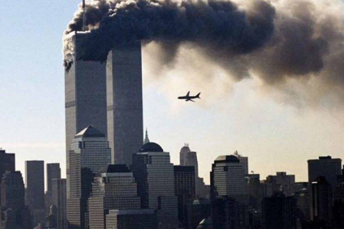 Теракт 9/11: Спецслужби США опублікували архівні фото, які були засекречені 20 років Теракт 9/11: Спецслужби США опублікували архівні фото, які були засекречені 20 років