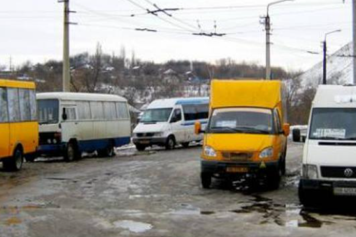"Приятного путешествия!": В Лисичанске взлетит стоимость проезда в маршрутках "Приятного путешествия!": В Лисичанске взлетит стоимость проезда в маршрутках
