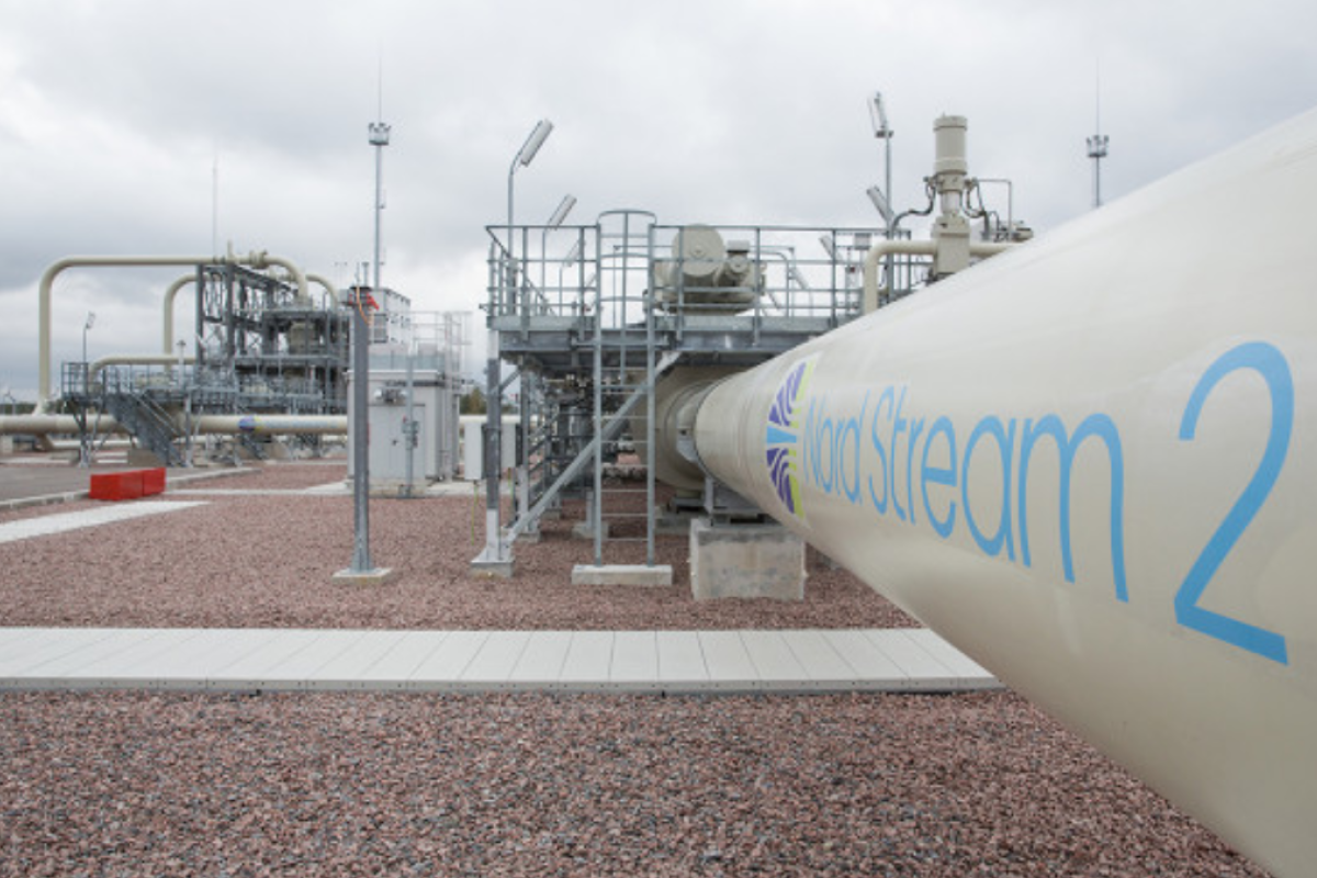 Правительство ФРГ признало безопасным для стран Евросоюза запуск "Северного потока-2" Правительство ФРГ признало безопасным для стран Евросоюза запуск "Северного потока-2"