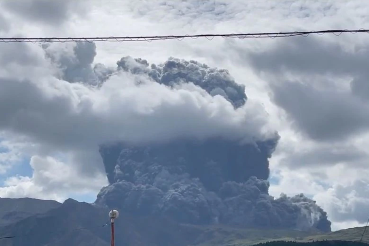 В Японії сталося виверження вулкана Асо В Японії сталося виверження вулкана Асо