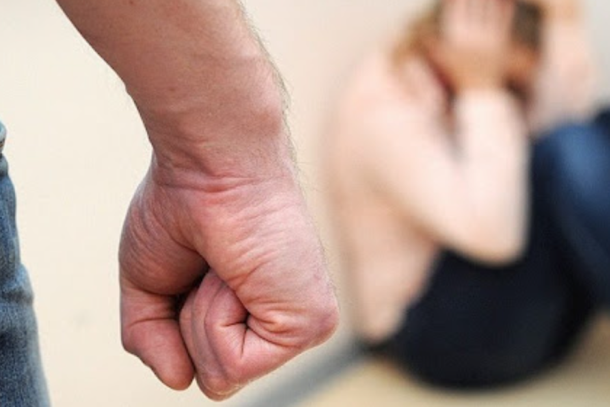 У Лисичанську чоловік до смерті забив свою дружину У Лисичанську чоловік до смерті забив свою дружину