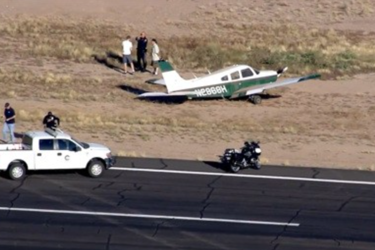 У США під час польоту сталося зіткнення літака і вертольота: є жертви У США під час польоту сталося зіткнення літака і вертольота: є жертви