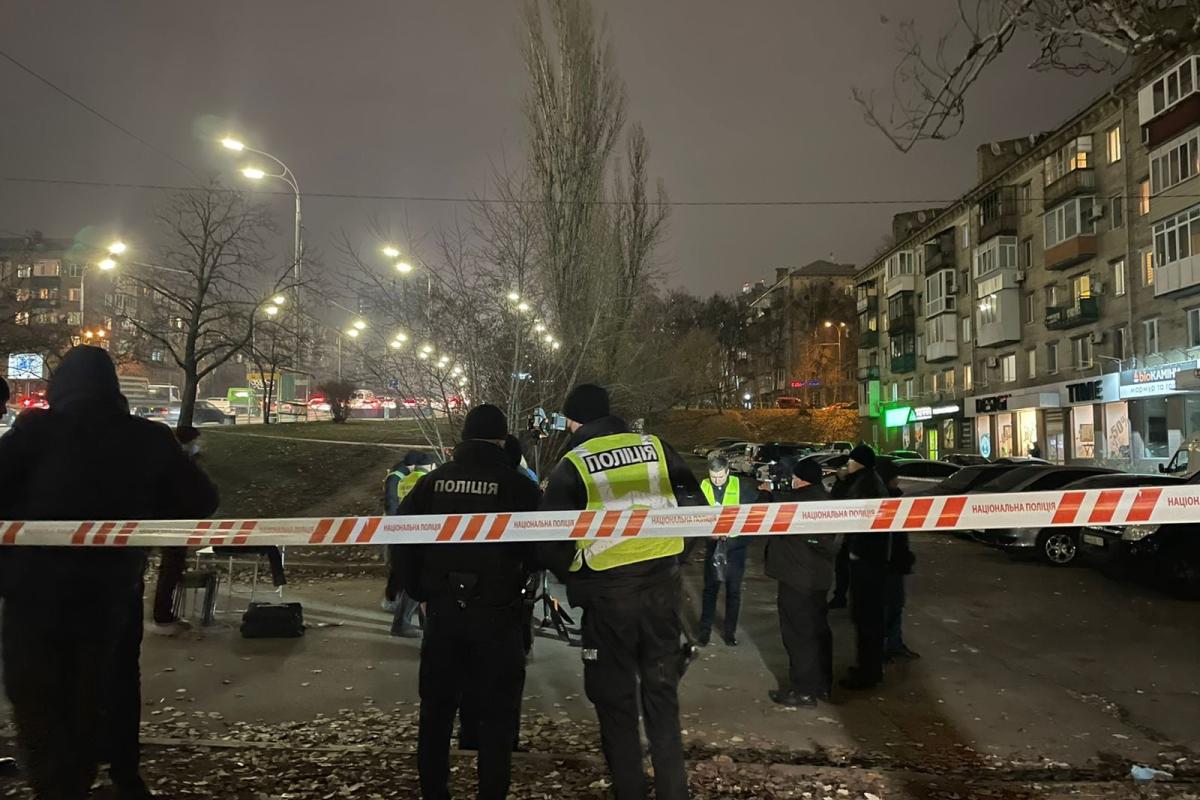 У центрі Києва в сміттєвому баку виявлено частини людського тіла У центрі Києва в сміттєвому баку виявлено частини людського тіла