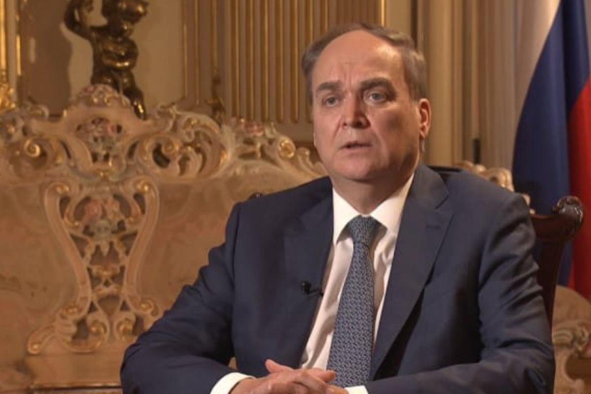 Зі США висилають 27 російських дипломатів Зі США висилають 27 російських дипломатів