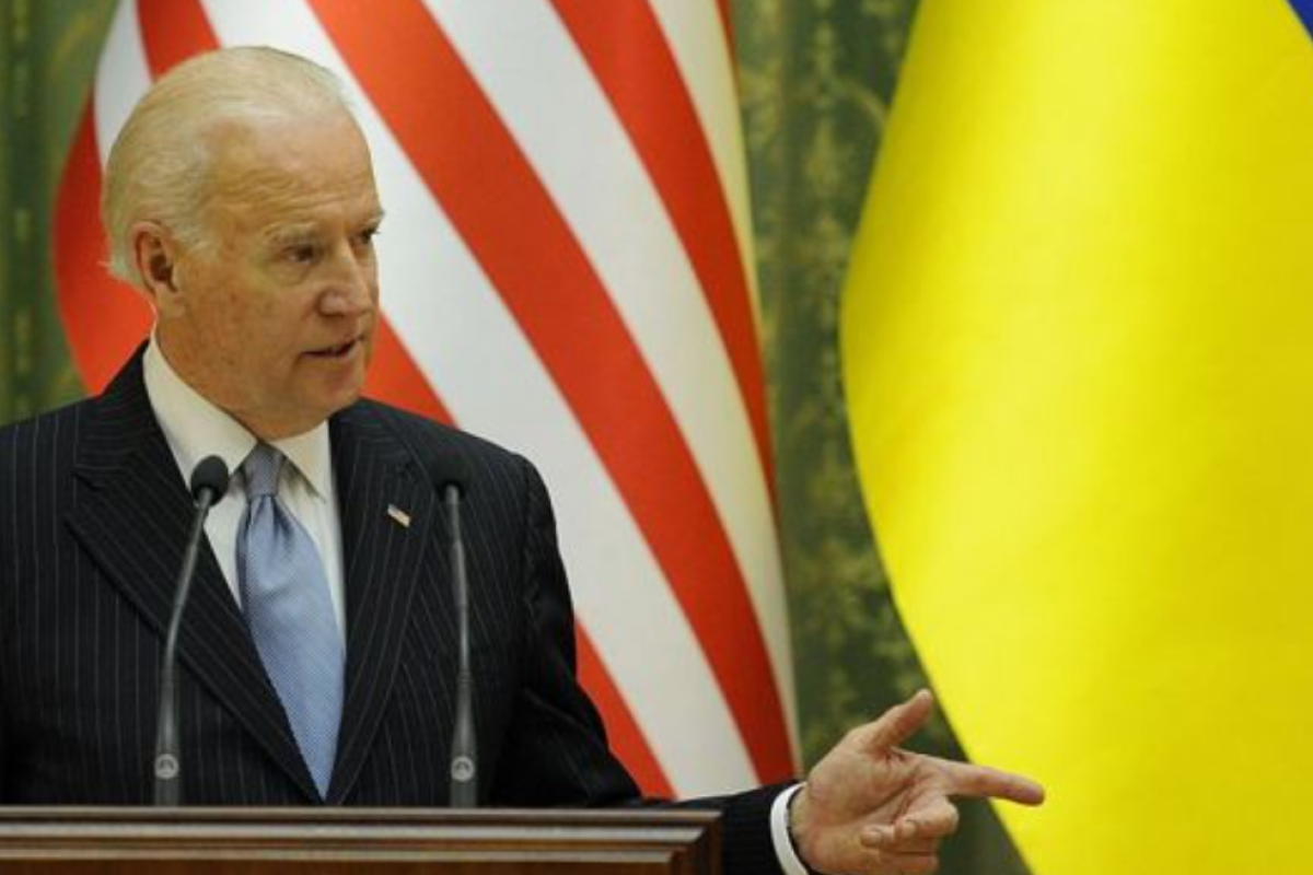 Байден запросив Україну на "саміт за демократію" Байден запросив Україну на "саміт за демократію"