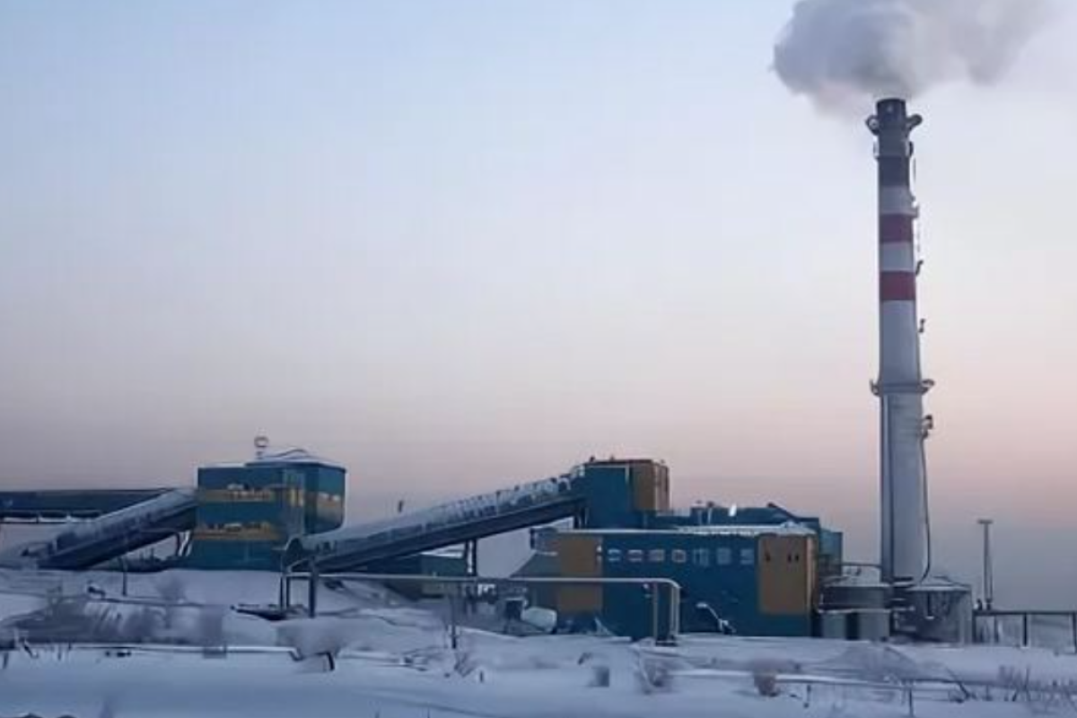 В России произошел взрыв на шахте: есть погибший, более 40 человек пострадали В России произошел взрыв на шахте: есть погибший, более 40 человек пострадали