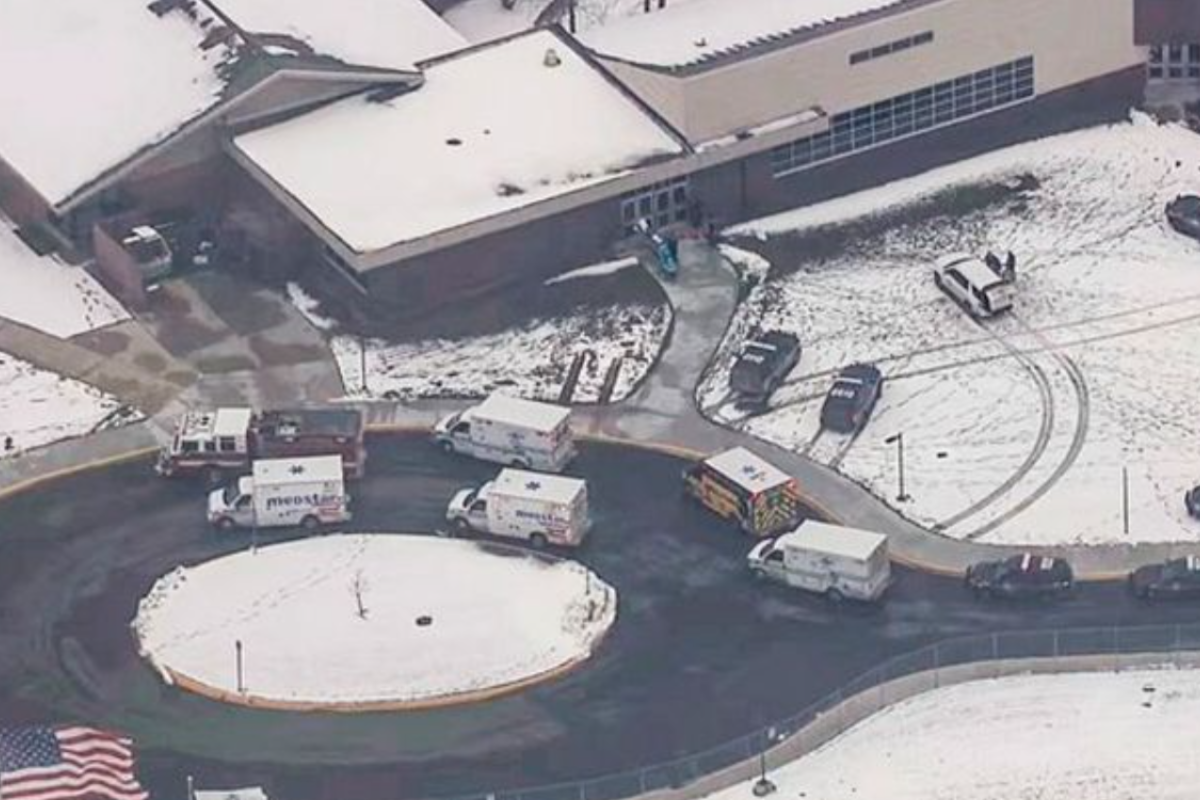 У США 15-річний підліток відкрив стрілянину в школі: загинуло 3 людини, ще 6 поранено