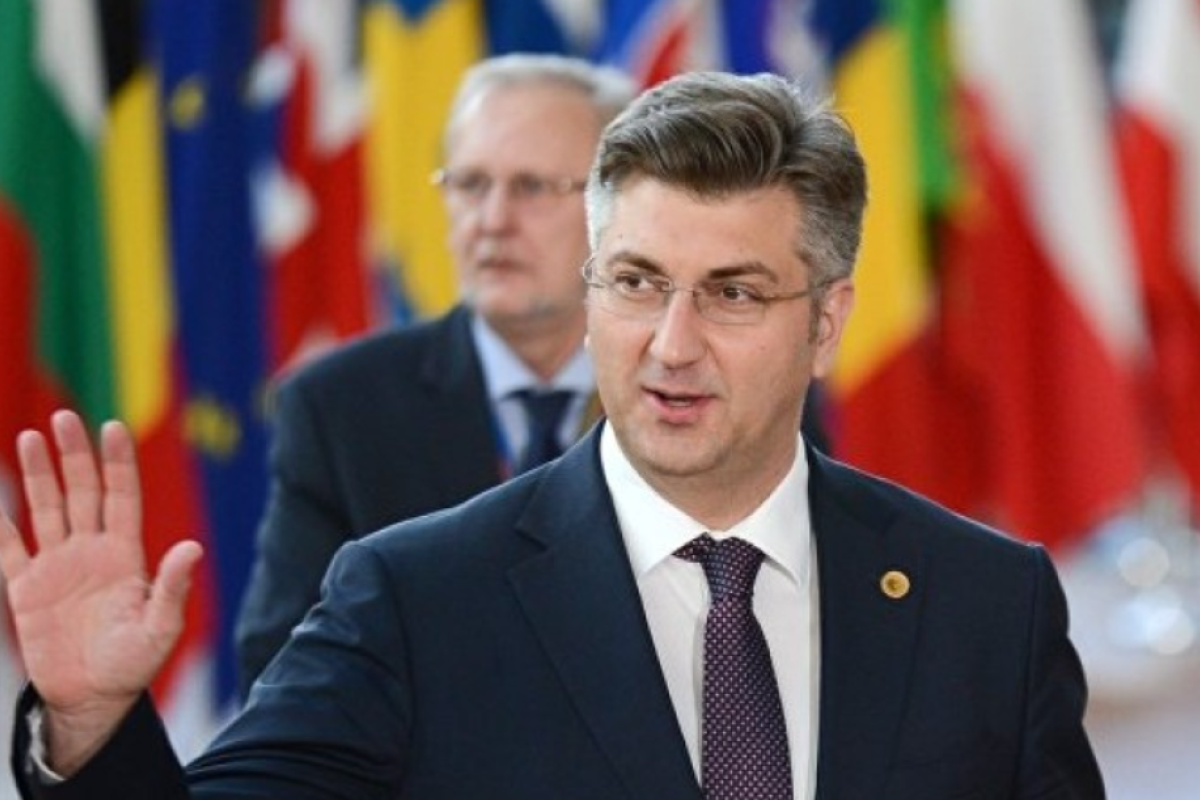 Премьер-министр Хорватии извинился перед украинцами за скандальные заявления президента Премьер-министр Хорватии извинился перед украинцами за скандальные заявления президента