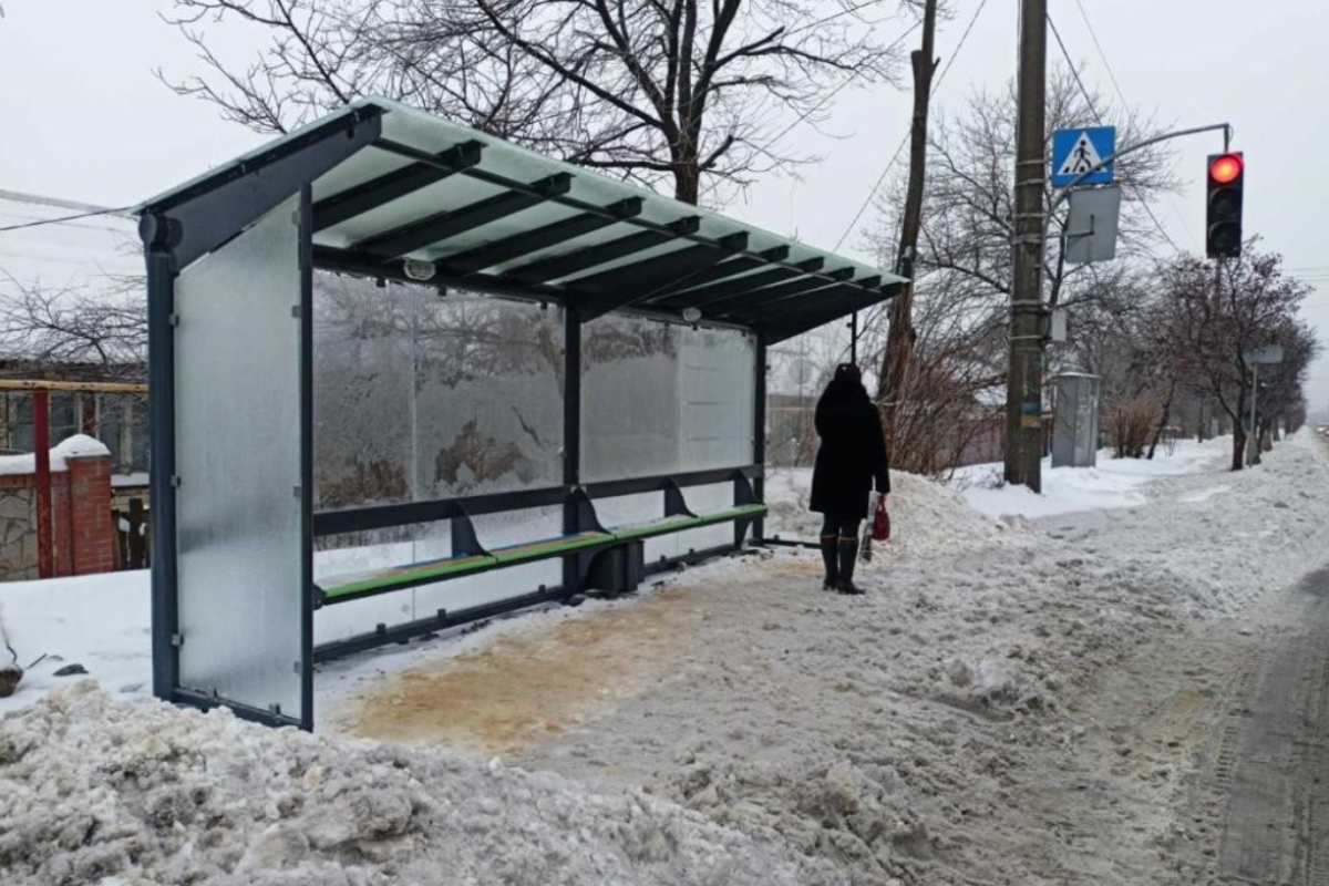 На Луганщині та Донеччині з'явилися "розумні" зупинки громадського транспорту На Луганщині та Донеччині з'явилися "розумні" зупинки громадського транспорту
