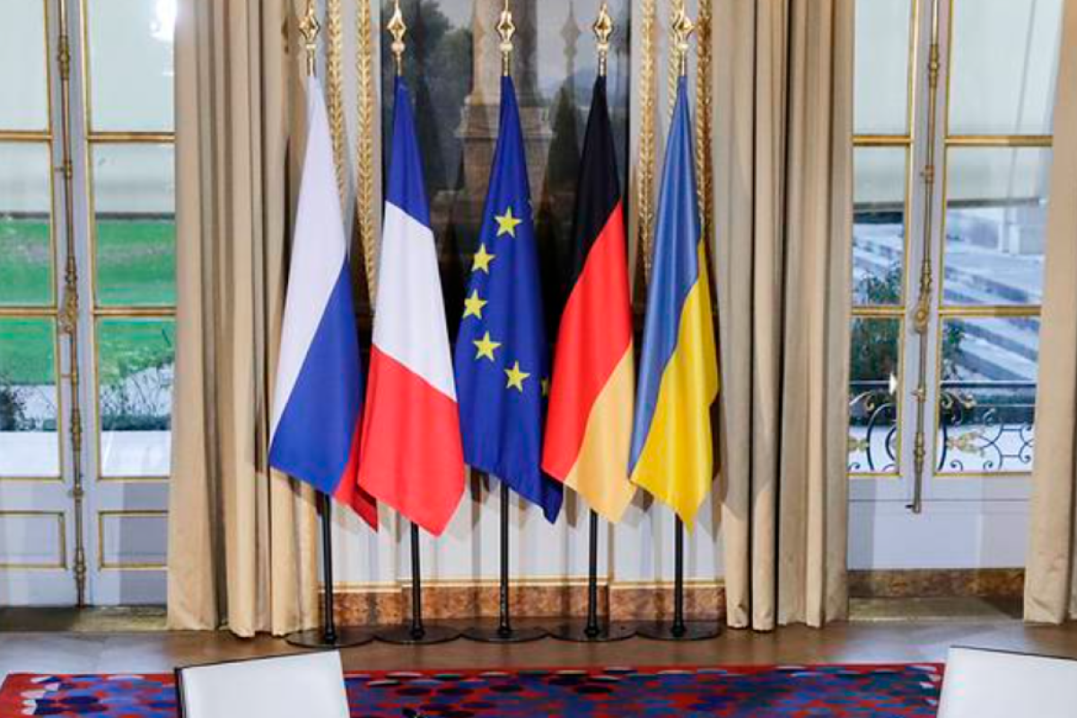 В Берлине завершились переговоры в "нормандском формате": пресс-конференция Ермака по итогам переговоров В Берлине завершились переговоры в "нормандском формате": пресс-конференция Ермака по итогам переговоров