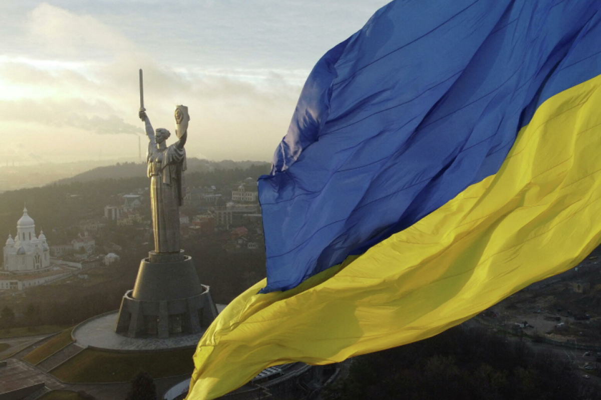 В Україні 16 лютого відзначають День єднання: трансляція загальнонаціонального телемарафону В Україні 16 лютого відзначають День єднання: трансляція загальнонаціонального телемарафону