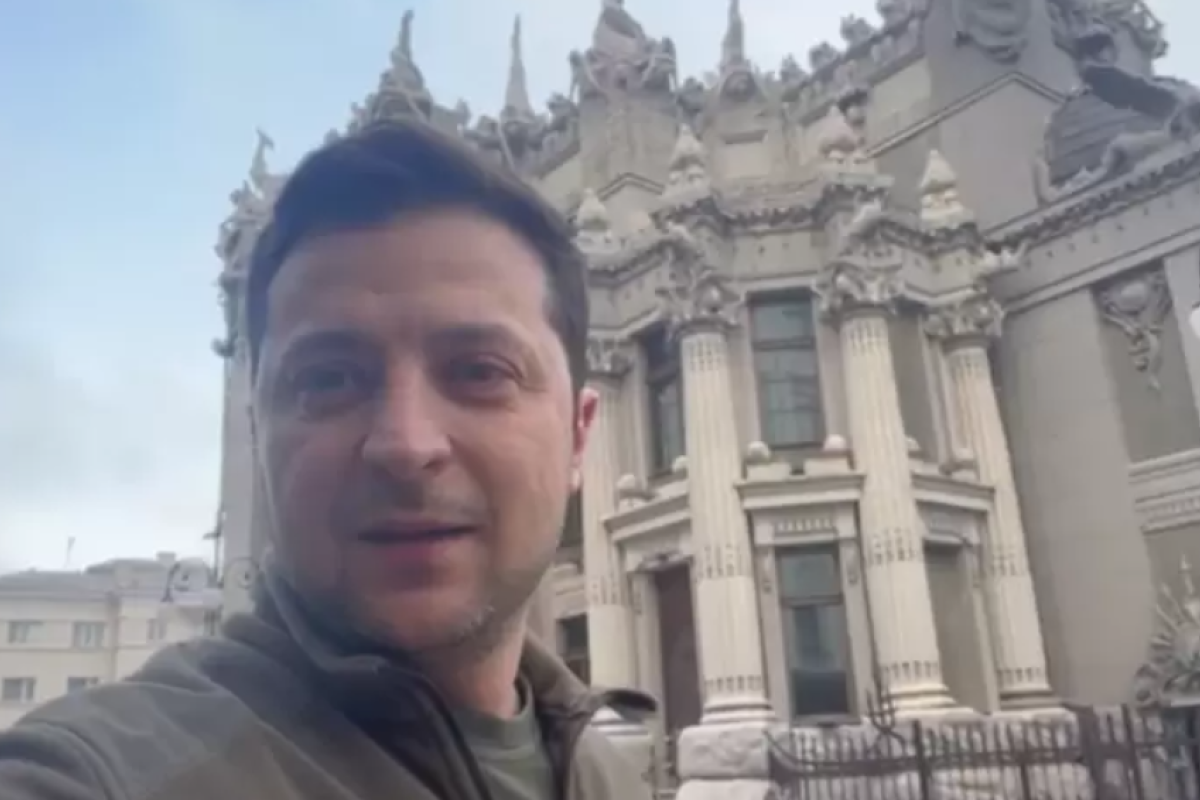 "Зброї ми не складемо!": Зеленський спростував черговий фейк російської пропаганди "Зброї ми не складемо!": Зеленський спростував черговий фейк російської пропаганди