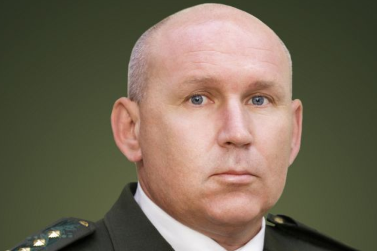 Зеленский назначил Юрия Лебедя командующим Нацгвардией Украины Зеленский назначил Юрия Лебедя командующим Нацгвардией Украины