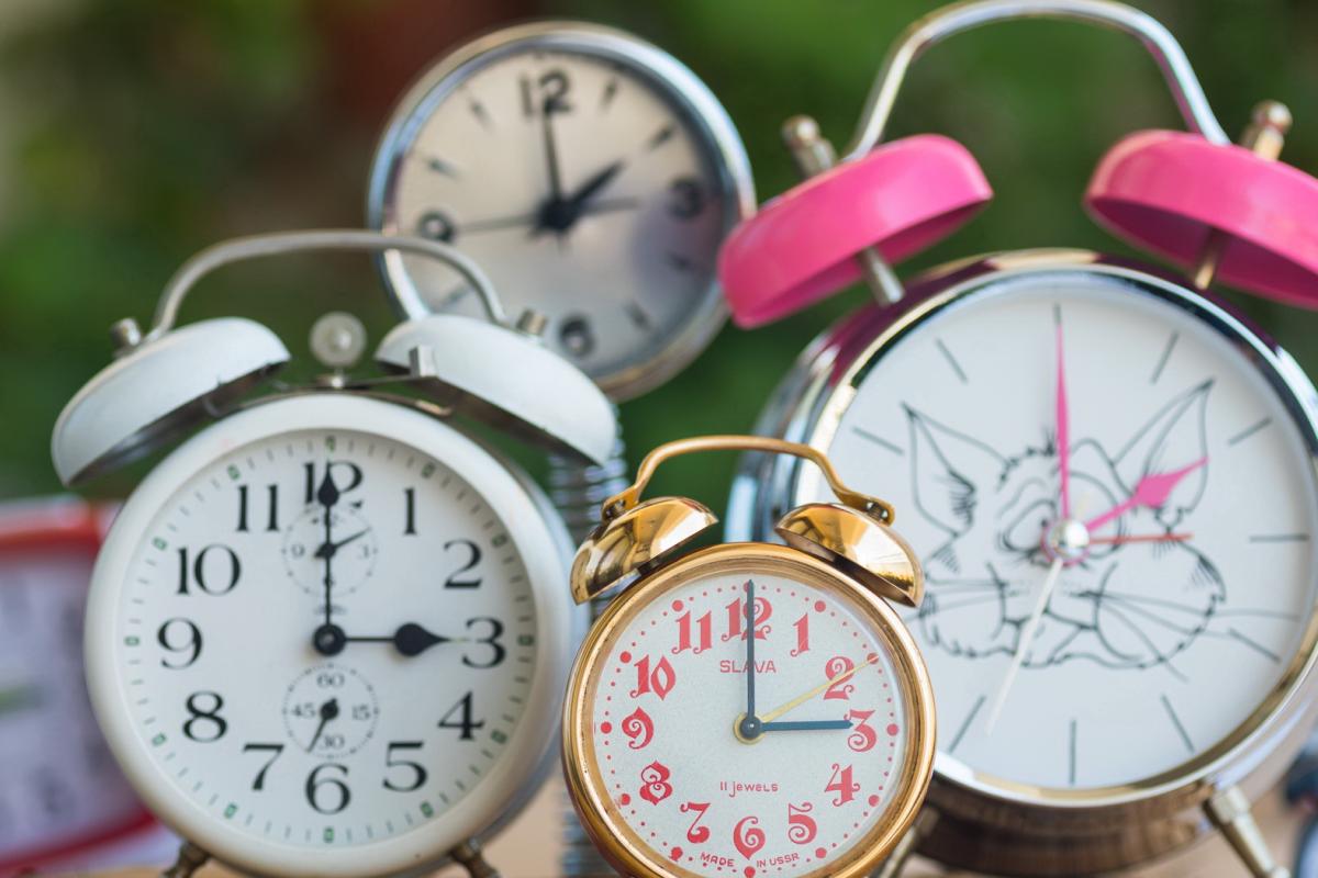 Украина переходит на летнее время: когда переводим часы Украина переходит на летнее время: когда переводим часы