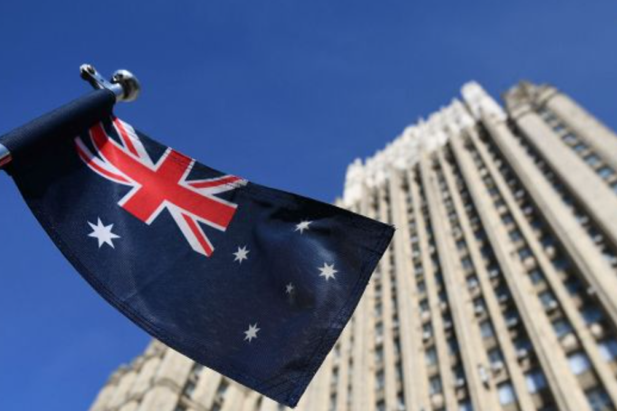 Австралия ввела очередной пакет антироссийских санкций: в список включены 11 банков и организаций рф Австралия ввела очередной пакет антироссийских санкций: в список включены 11 банков и организаций рф