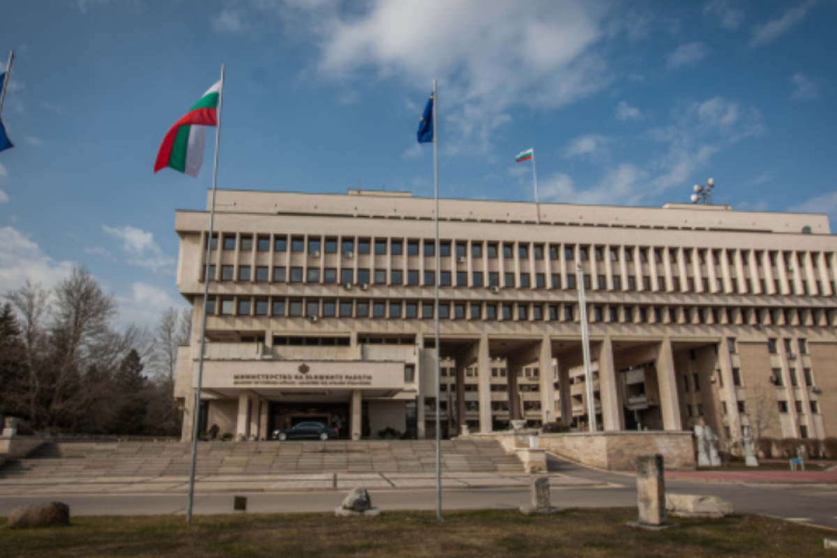 Болгария объявила персонами нон грата 10 российских дипломатов: в россии обещают "ответить" Болгария объявила персонами нон грата 10 российских дипломатов: в россии обещают "ответить"