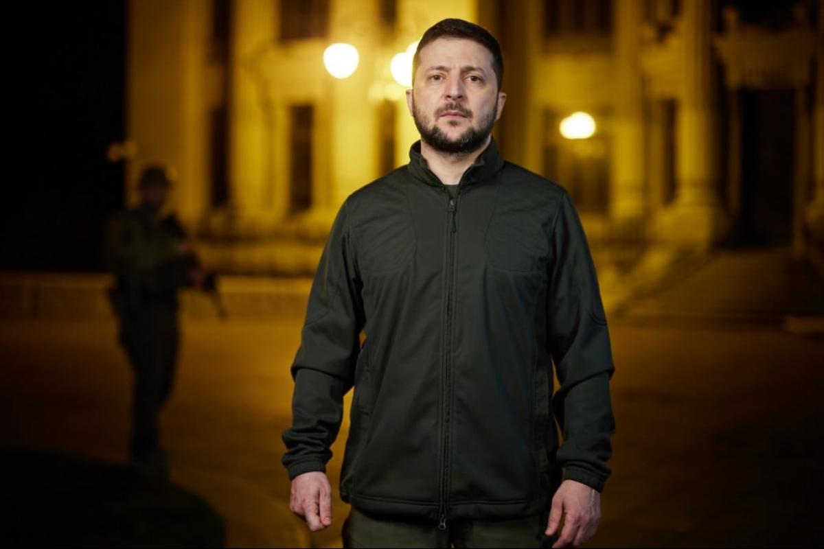 Зеленский лишил звания двух генералов СБУ Зеленский лишил звания двух генералов СБУ