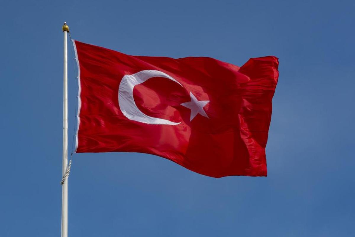 Туреччина закрила небо для російських літаків, які прямують до Сирії