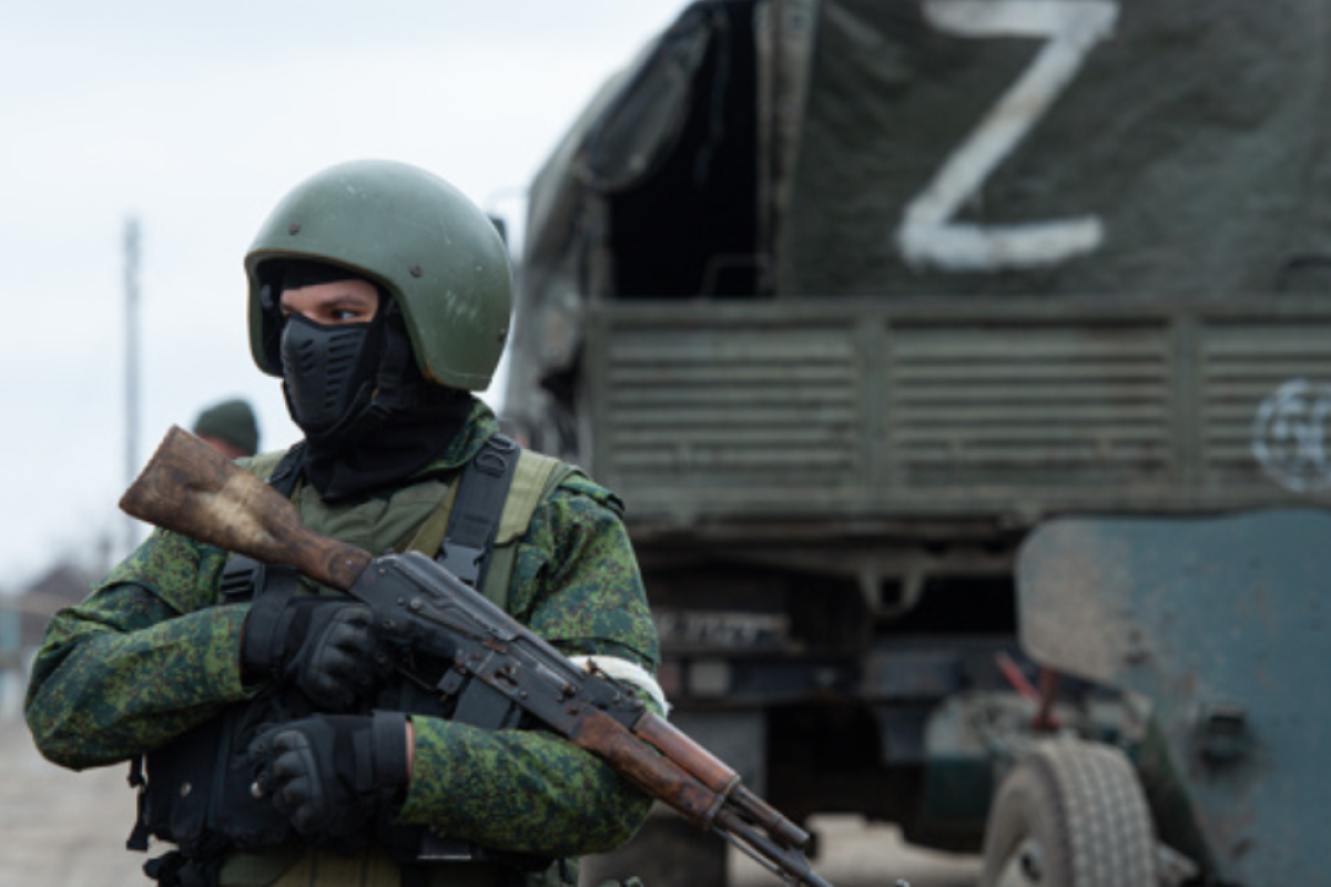 "Ми їм ковбаси та пиріжки, а вони дітей гвалтують": як прихильники "руського миру" прозрівають в окупації "Ми їм ковбаси та пиріжки, а вони дітей гвалтують": як прихильники "руського миру" прозрівають в окупації
