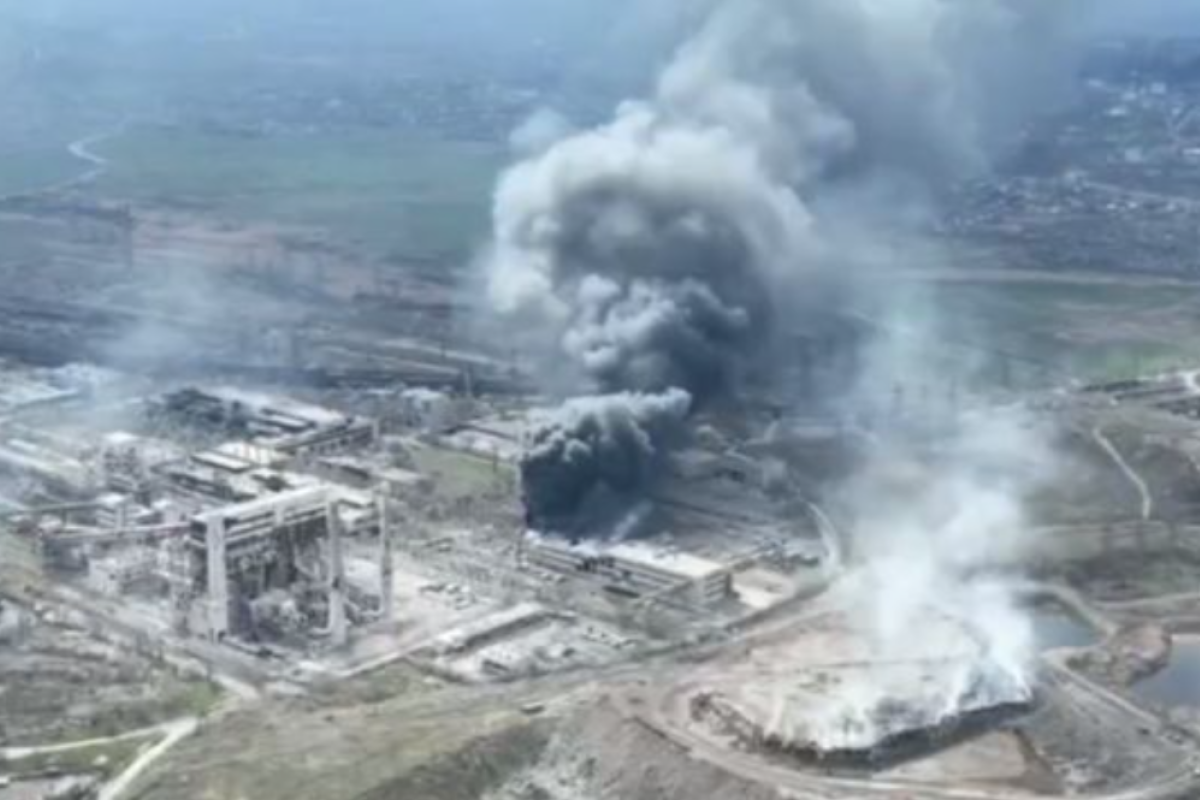 Путін наказав скасувати штурм комбінату "Азовсталь" у Маріуполі Путін наказав скасувати штурм комбінату "Азовсталь" у Маріуполі