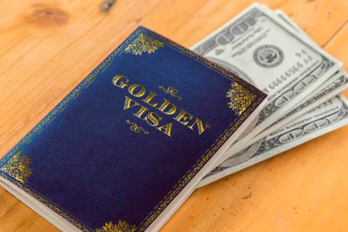 Латвия приостанавливает выдачу "золотых виз" гражданам РФ и Беларуси Латвия приостанавливает выдачу "золотых виз" гражданам РФ и Беларуси