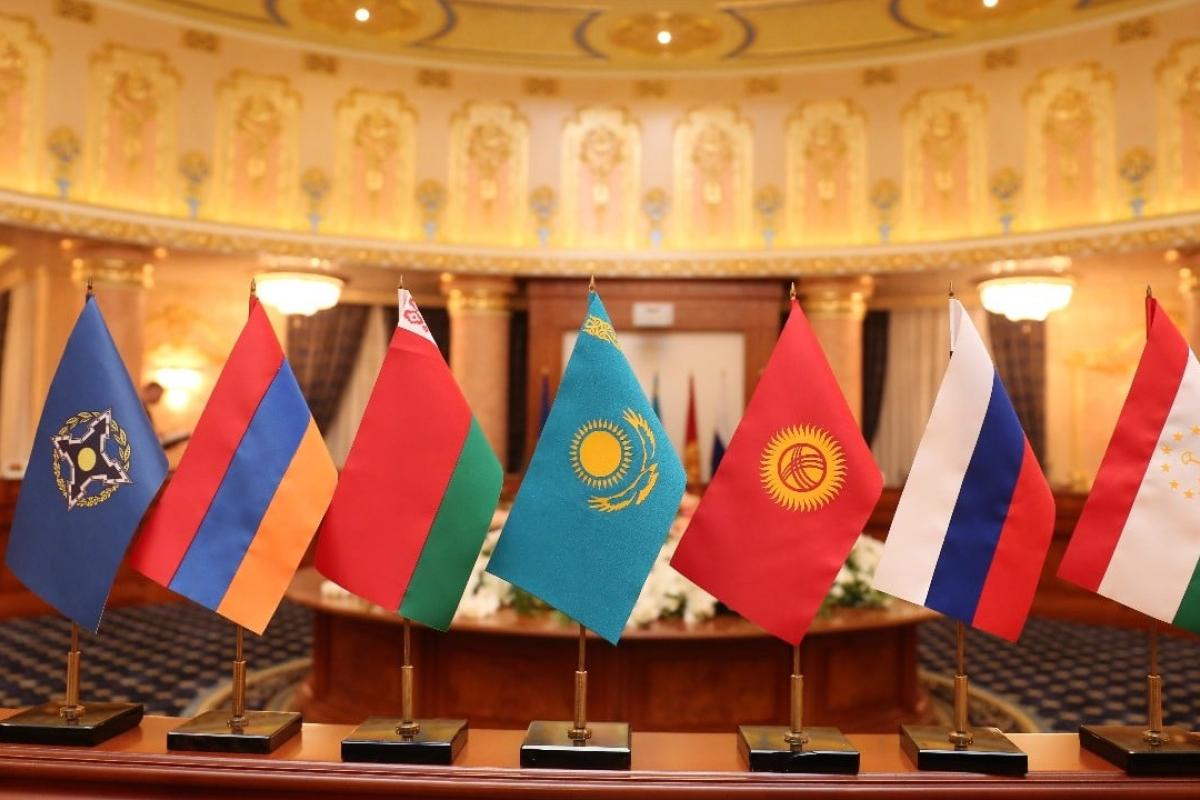 Путін скликає зустріч лідерів країн ОДКБ Путін скликає зустріч лідерів країн ОДКБ
