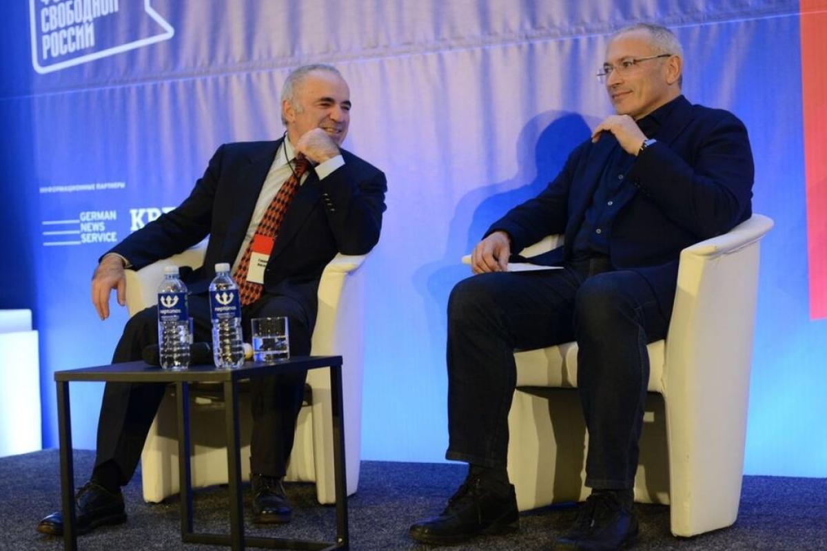 Ходорковського та Каспарова оголосили "іноземними агентами" в РФ