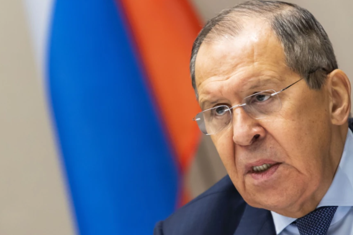 Лавров прибув до Туреччини домовлятися про "коридори" для вивезення зерна з України Лавров прибув до Туреччини домовлятися про "коридори" для вивезення зерна з України