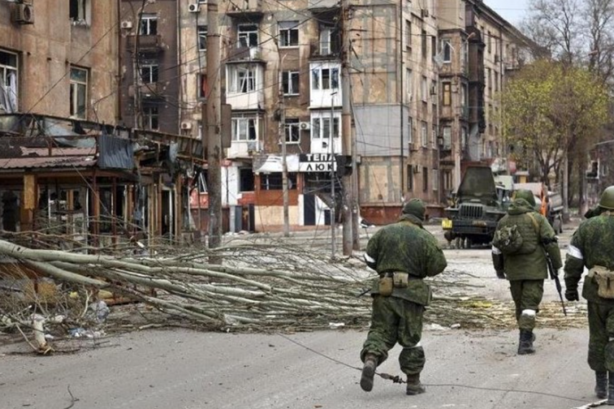 Маріуполь не прийняв окупацію: у місті активізувалися партизани Маріуполь не прийняв окупацію: у місті активізувалися партизани